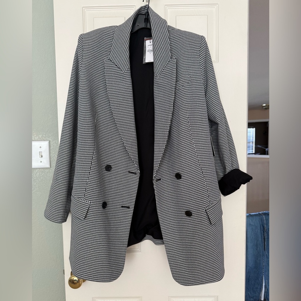 Express Black and White Houndstooth Blazer